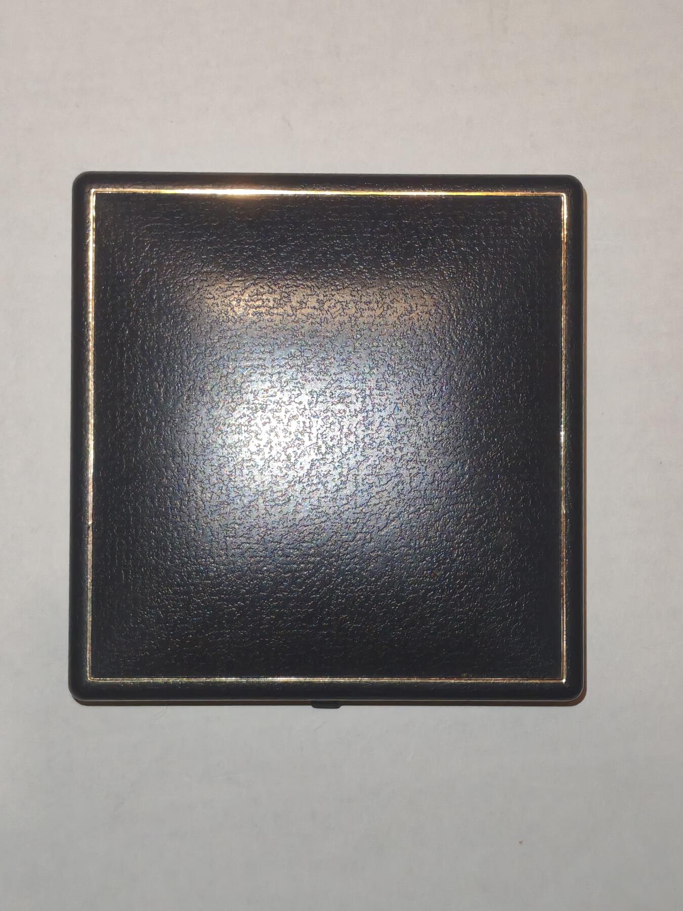 韵星假日军品类拍卖第44期 -- Rimey Holidays Militaria Auction 44 法国第二步兵团大奖章（章牌）带原盒 很厚重