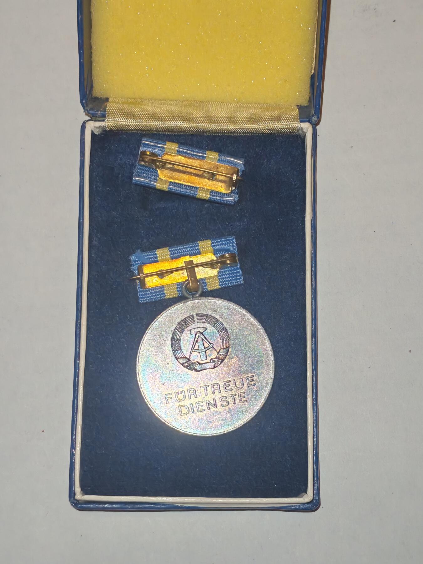 韵星假日军品类拍卖第44期 -- Rimey Holidays Militaria Auction 44