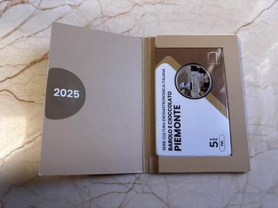 第192期拍卖 - 意大利2025年食品文化系列巴罗洛和巧克力彩色铜镍币