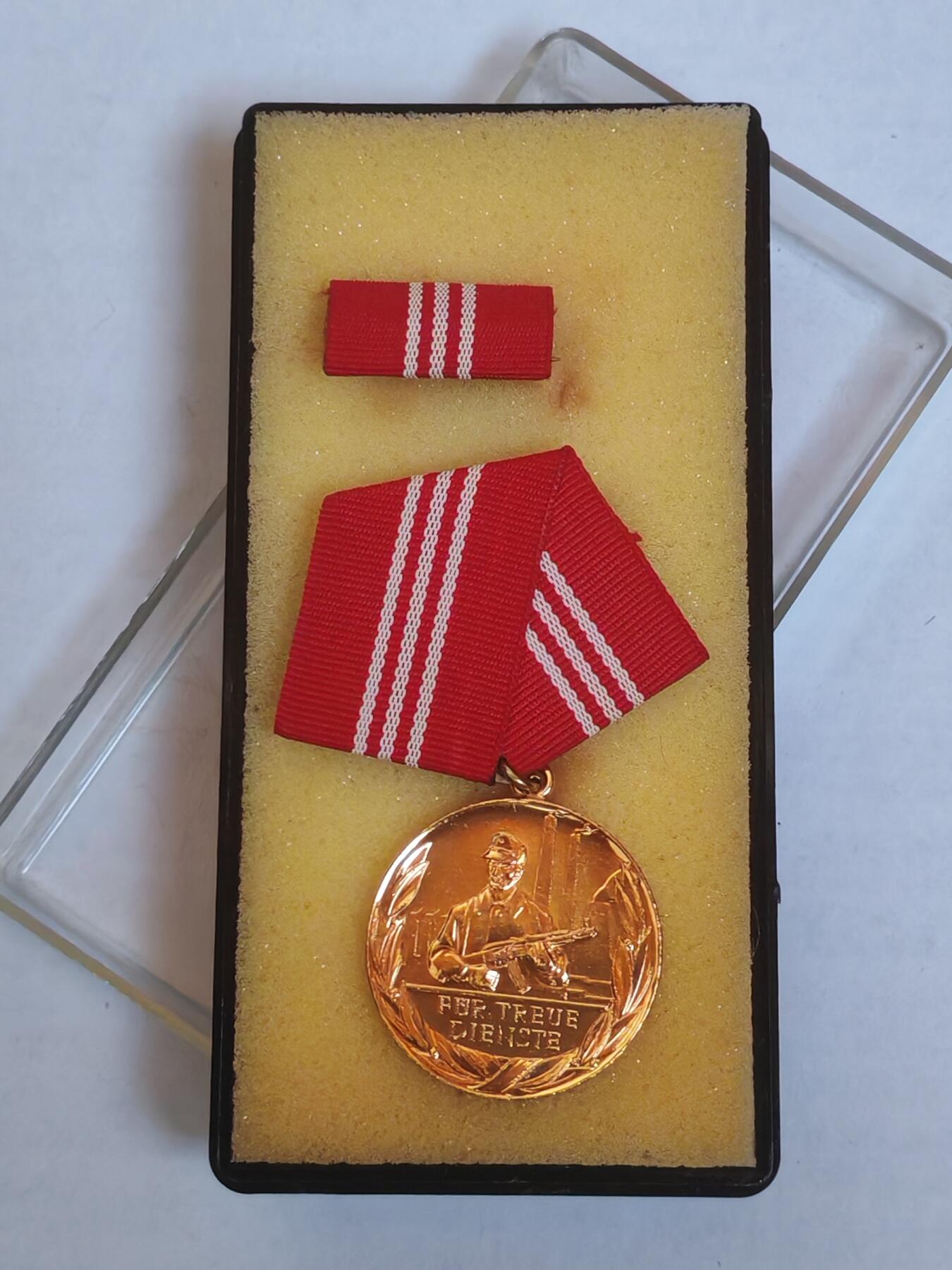 韵星假日军品类拍卖第44期 -- Rimey Holidays Militaria Auction 44