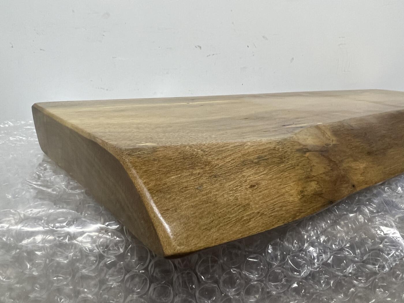 零元拍：金丝楠干泡台茶盘 金光闪闪。尺寸约：46.3/16.5/3CM。