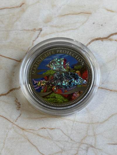 第192期拍卖 - 帕劳2002年海洋保护系列闪光鱼海神波塞冬幻彩铜镍纪念币