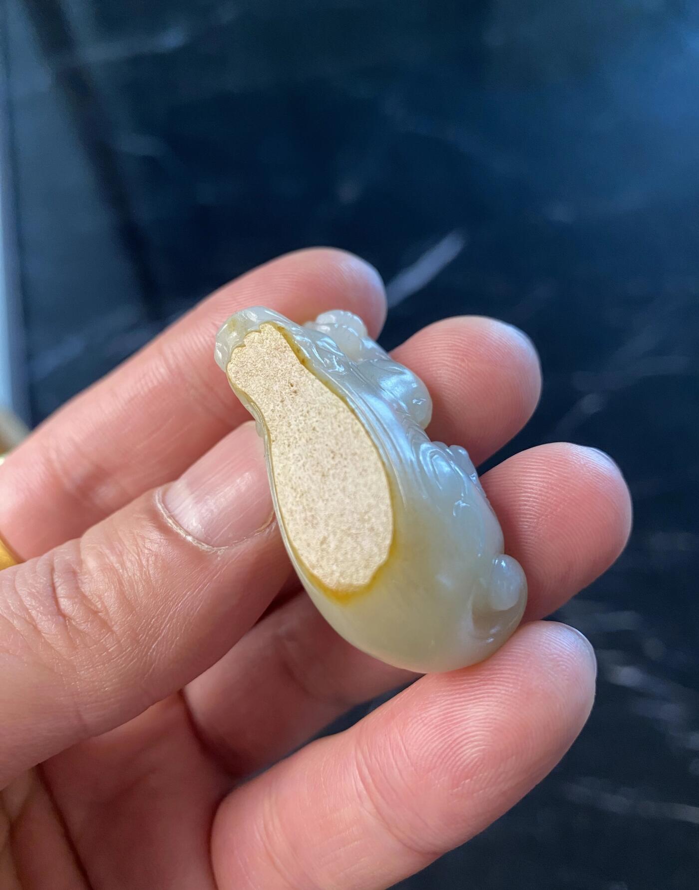 抚柳草堂-第十四期章牌钱币  奖章勋章限时免佣 满百包邮 放漏专场 收藏级新疆和田玉红油皮白玉籽料苏工雕刻满皮招财貔貅鸿运当头长(mm):45.3;宽(mm):18.8;重量(g):33.4;高(mm):24.5 