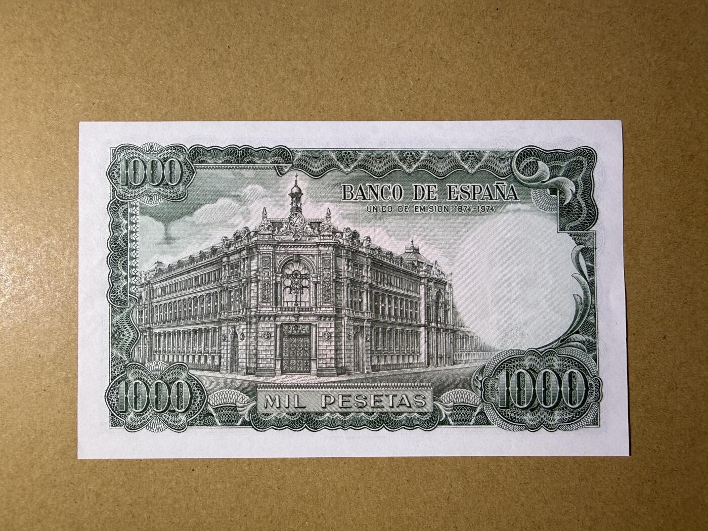 《艾美收藏》第235期-3.8周日外币荟萃 西班牙1000比塞塔 UNC 1971年 西班牙银行成为唯一发钞银行100周年纪念钞 无4