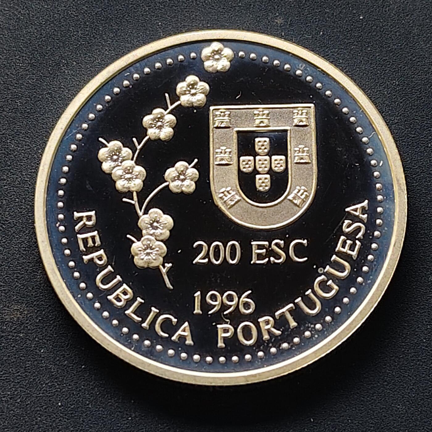 【全场包邮】纯粹捡漏拍509场 葡萄牙1996年200埃斯库多地理大发现系列发现台湾精制纪念银币【36毫米26.5克92.5%】