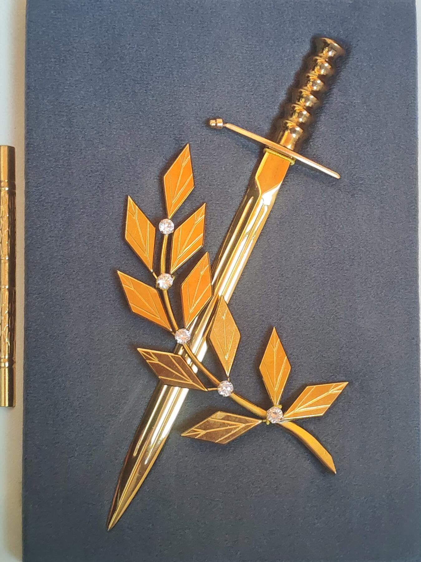 韵星假日军品类拍卖第44期 -- Rimey Holidays Militaria Auction 44 民主德国士官服役25周年纪念 “大宝剑”