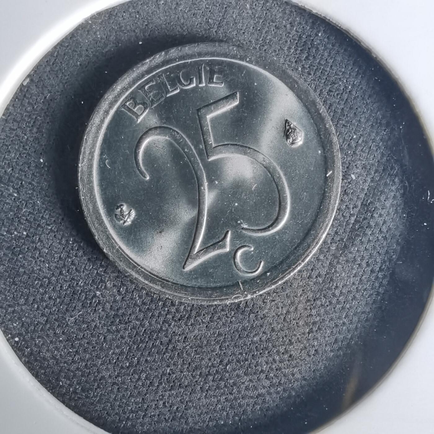 沼泽如烟--第1015场 比利时1971年25分