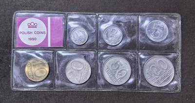 北京马甸外国币专卖第148期，外国币，中国早期纪念币专场，陆续上拍，欢迎关注 - 1990年版原厂封装波兰套币