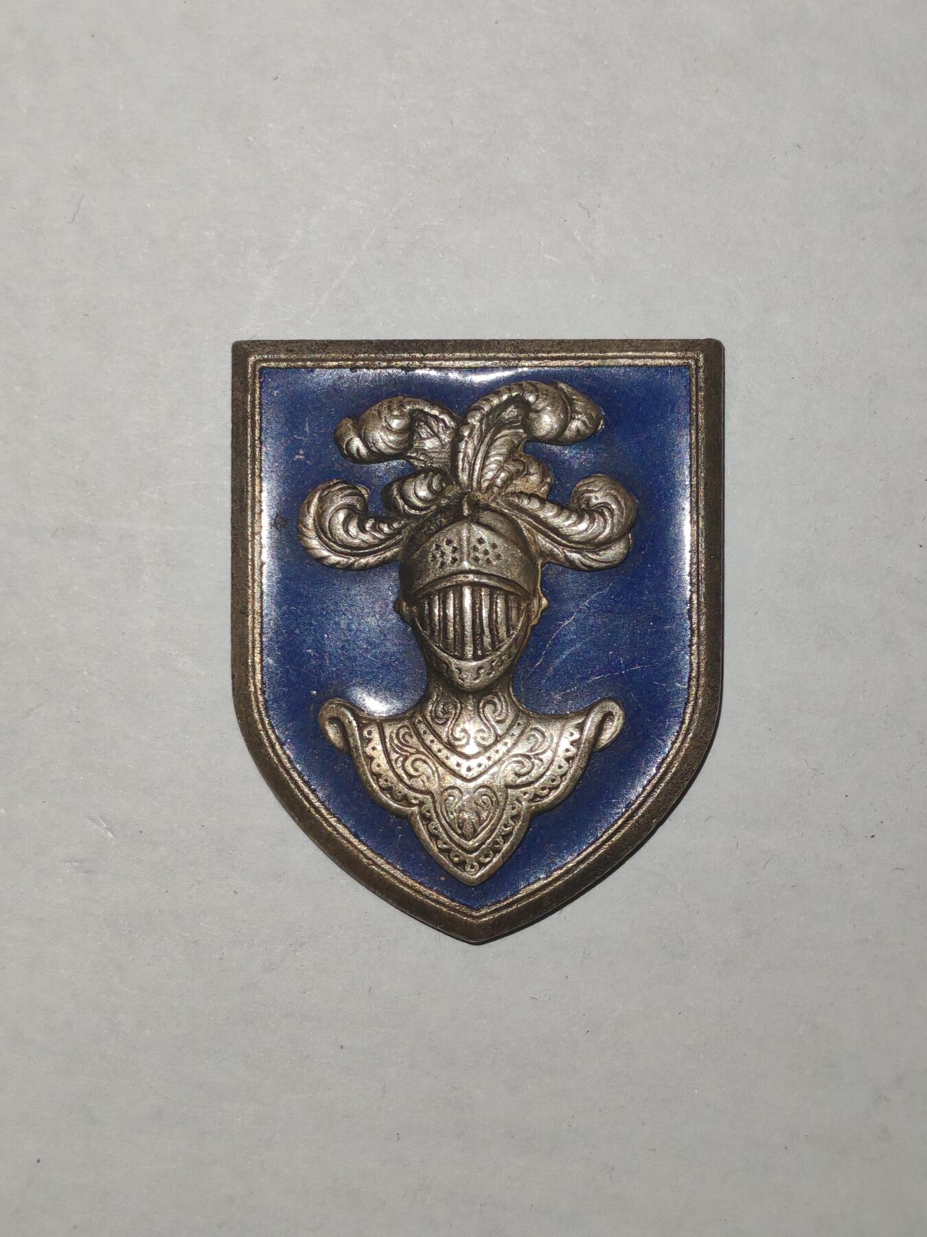 韵星假日军品类拍卖第44期 -- Rimey Holidays Militaria Auction 44 法国陆军骑兵学校证章 精锐军校 早期珐琅