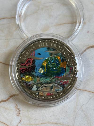 第192期拍卖 - 帕劳2001年保护海洋系列美人鱼幻彩色纪念币