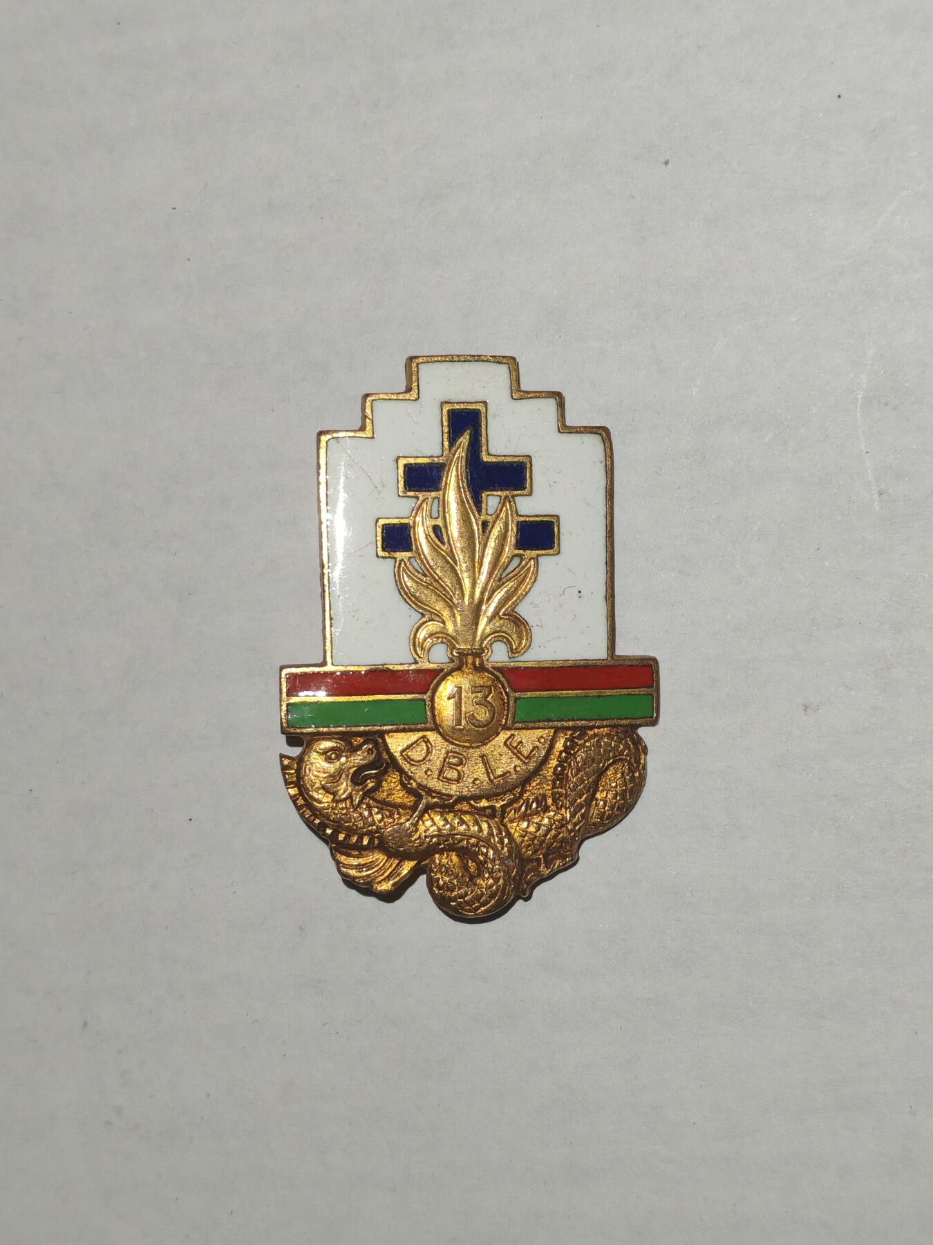 韵星假日军品类拍卖第44期 -- Rimey Holidays Militaria Auction 44 法国第13半旅外籍兵团证章 好品 著名师团 带珐琅