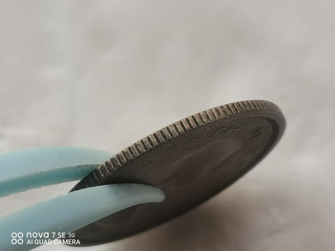 银币 56年六便士银币