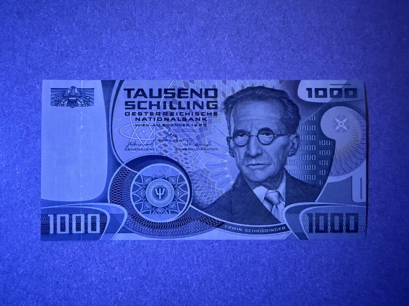 《艾美收藏》第235期-3.8周日外币荟萃 奥地利1000先令 UNC 1983年 奥地利物理学家薛定谔 一个角上有处轻微荧光 无4双尾