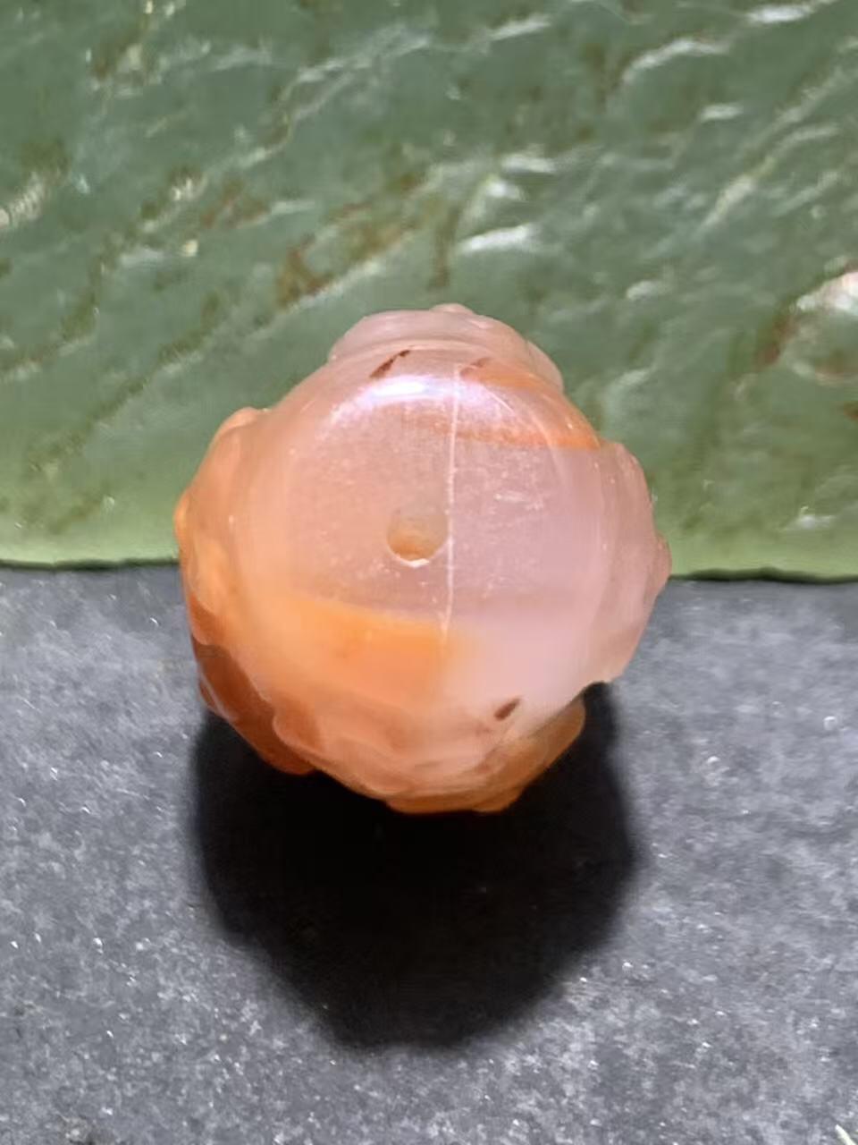 精美川料荔枝冻飘红南红玛瑙雕刻满花桶珠一个