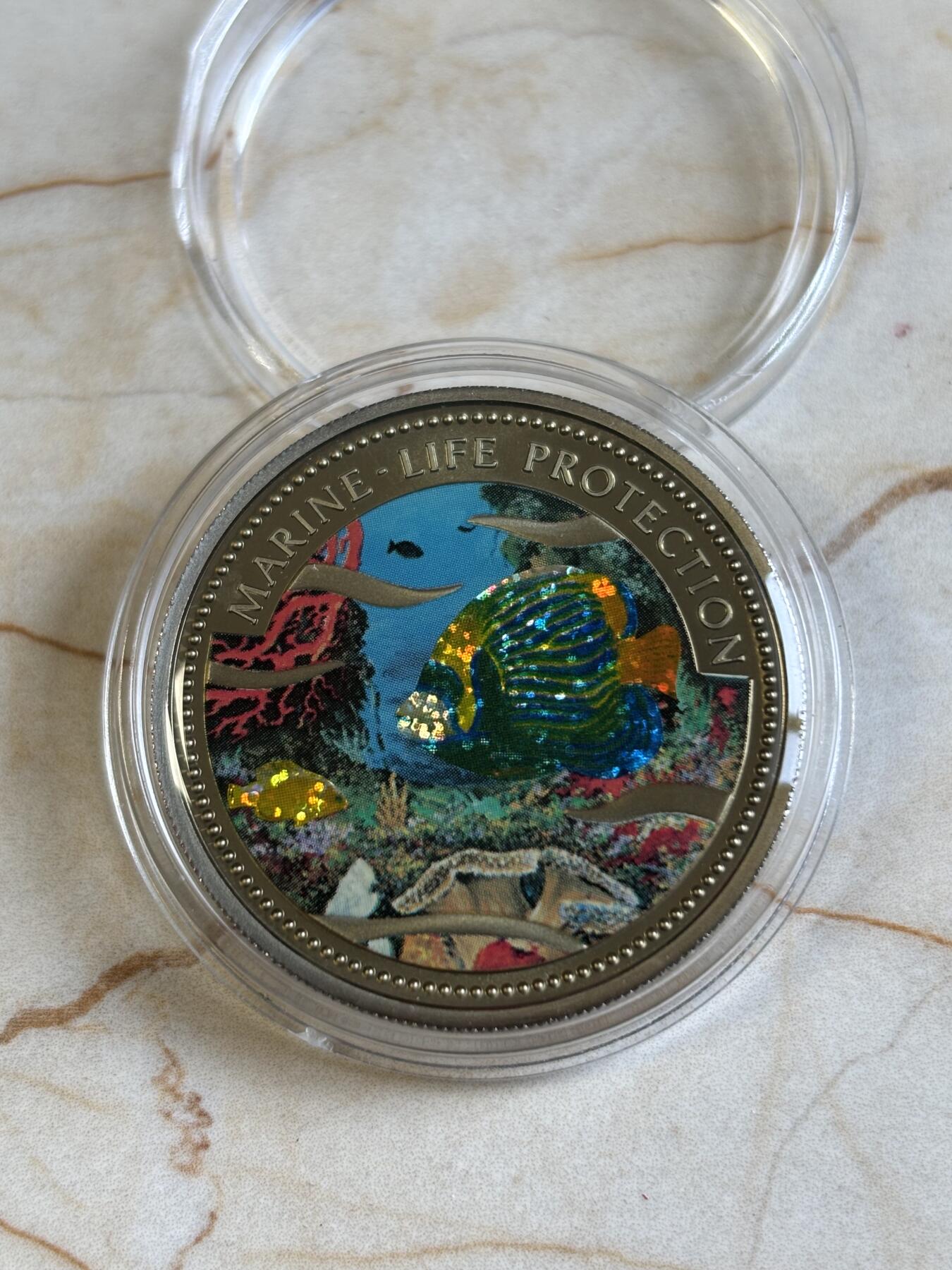 第192期拍卖 帕劳2001年保护海洋系列美人鱼幻彩色纪念币