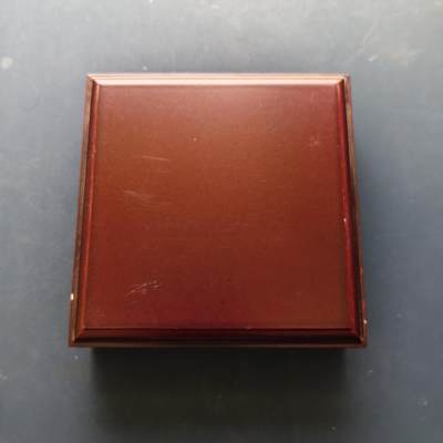 【全场包邮】纯粹捡漏拍509场 - 圣多美和普林西比1999年1000多布拉千禧年超厚精制纪念银币【34.9毫米36.5克92.5%】-原盒