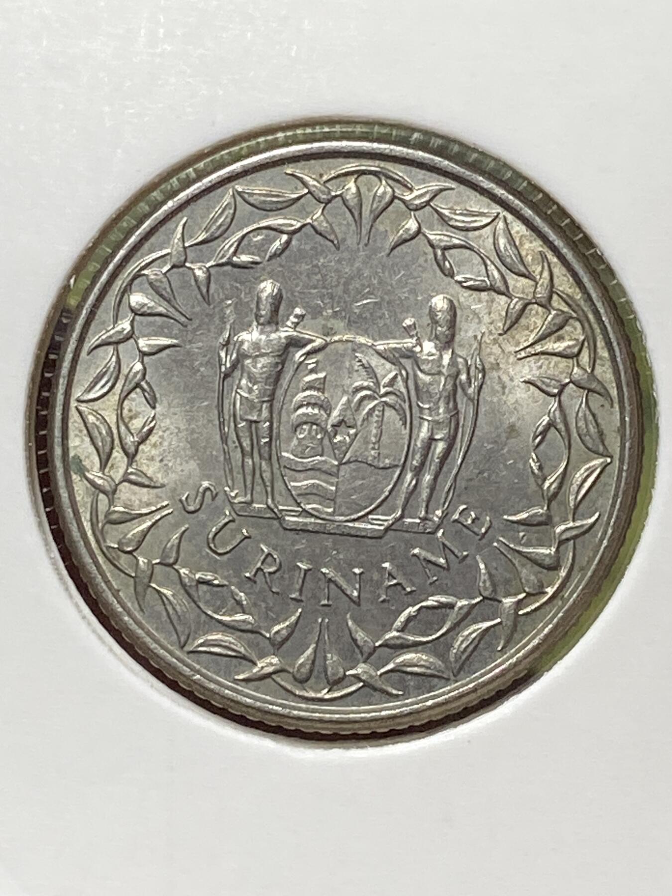 2026年第三十三场(总第二百零二场）外国精品纸夹币场(免佣金) 苏里南🇸🇷1976年25分(独立后首套流通硬币，Cock–鸡标，无磁)