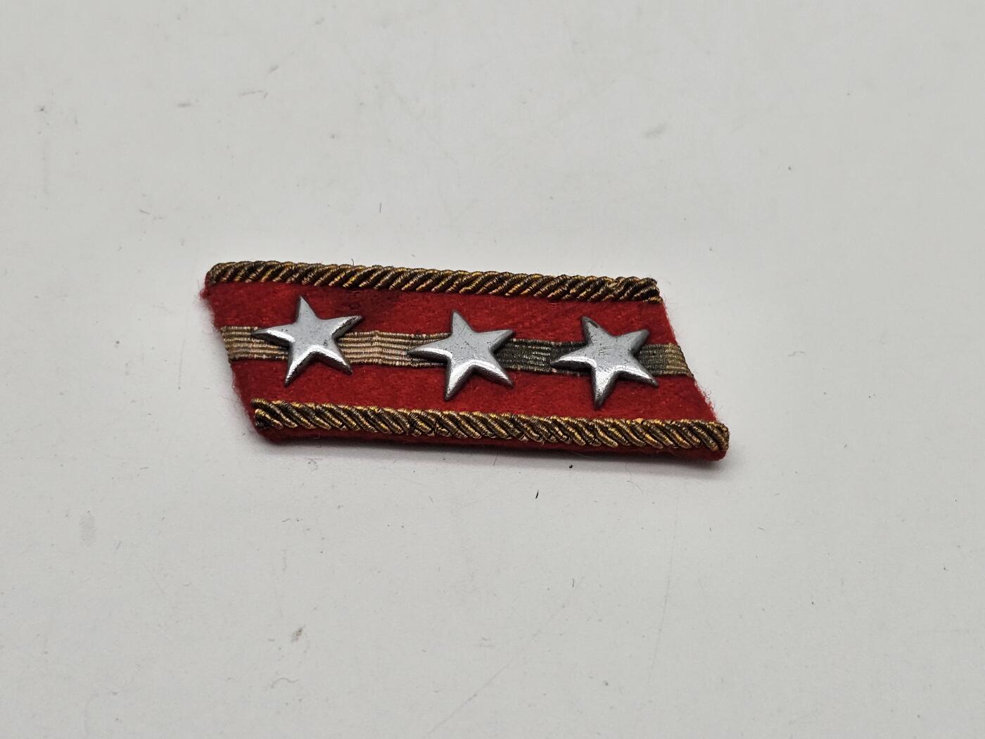旧物徽章专场20260311 大尉领章一只原品