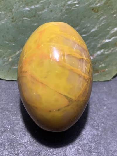 精美冰飘冻料飘鸡油黄战国红玛瑙大勒子一颗！ 精美冰飘冻料飘鸡油黄战国红玛瑙大勒子一颗！