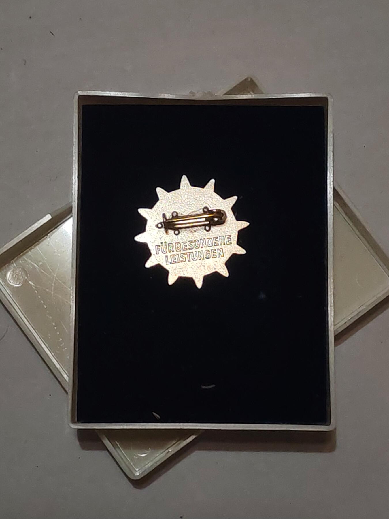 韵星假日军品类拍卖第44期 -- Rimey Holidays Militaria Auction 44