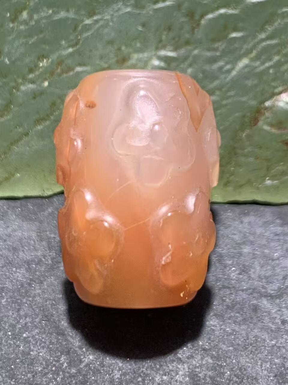 精美川料荔枝冻飘红南红玛瑙雕刻满花桶珠一个