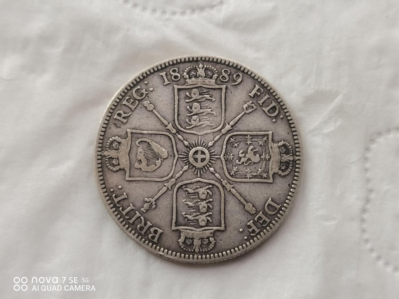 银币 1889年英国维多利亚女王2先令银币（11.3克）