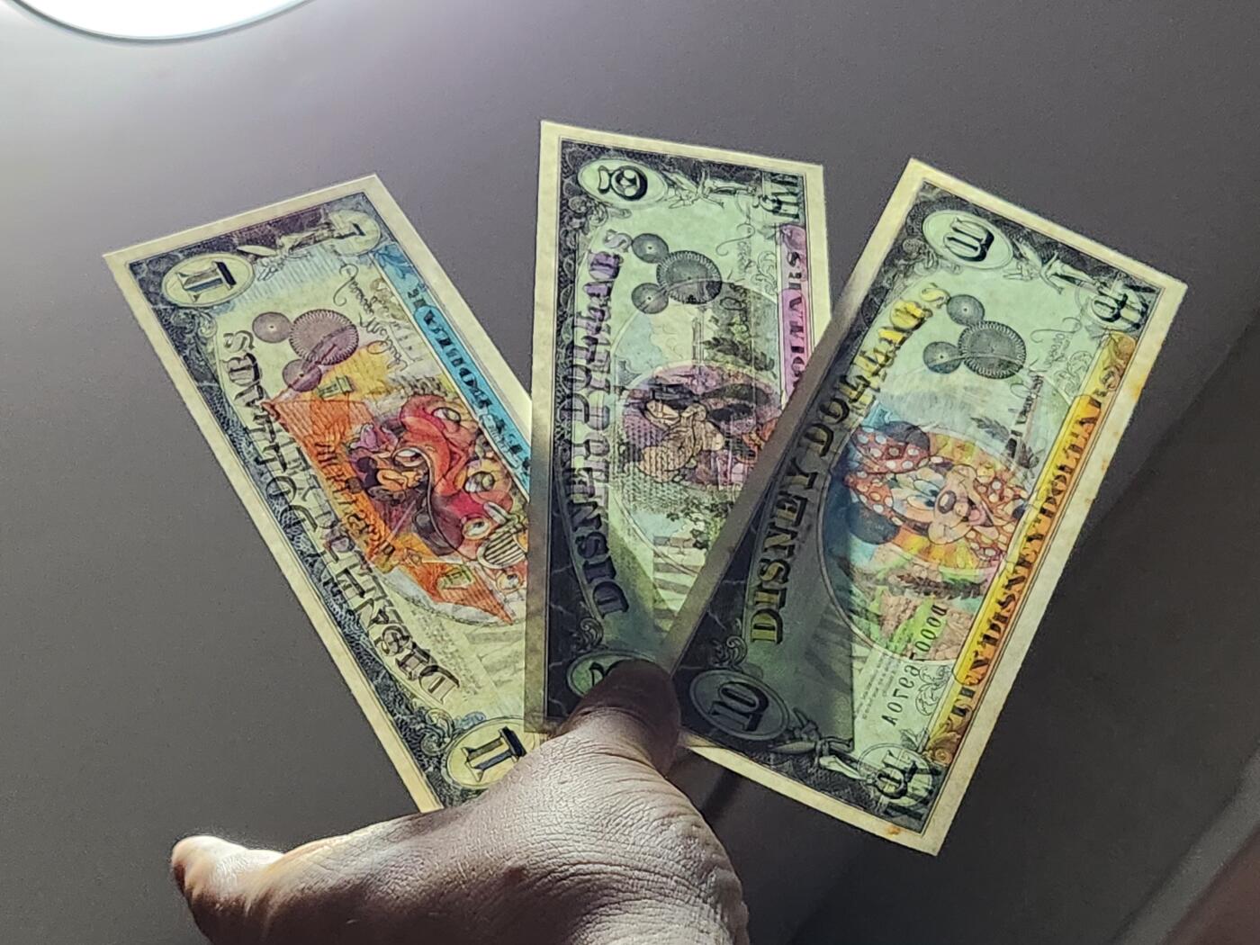 3月5号晚上8点 外国纸币自动截拍第34场 迪士尼1993年全套