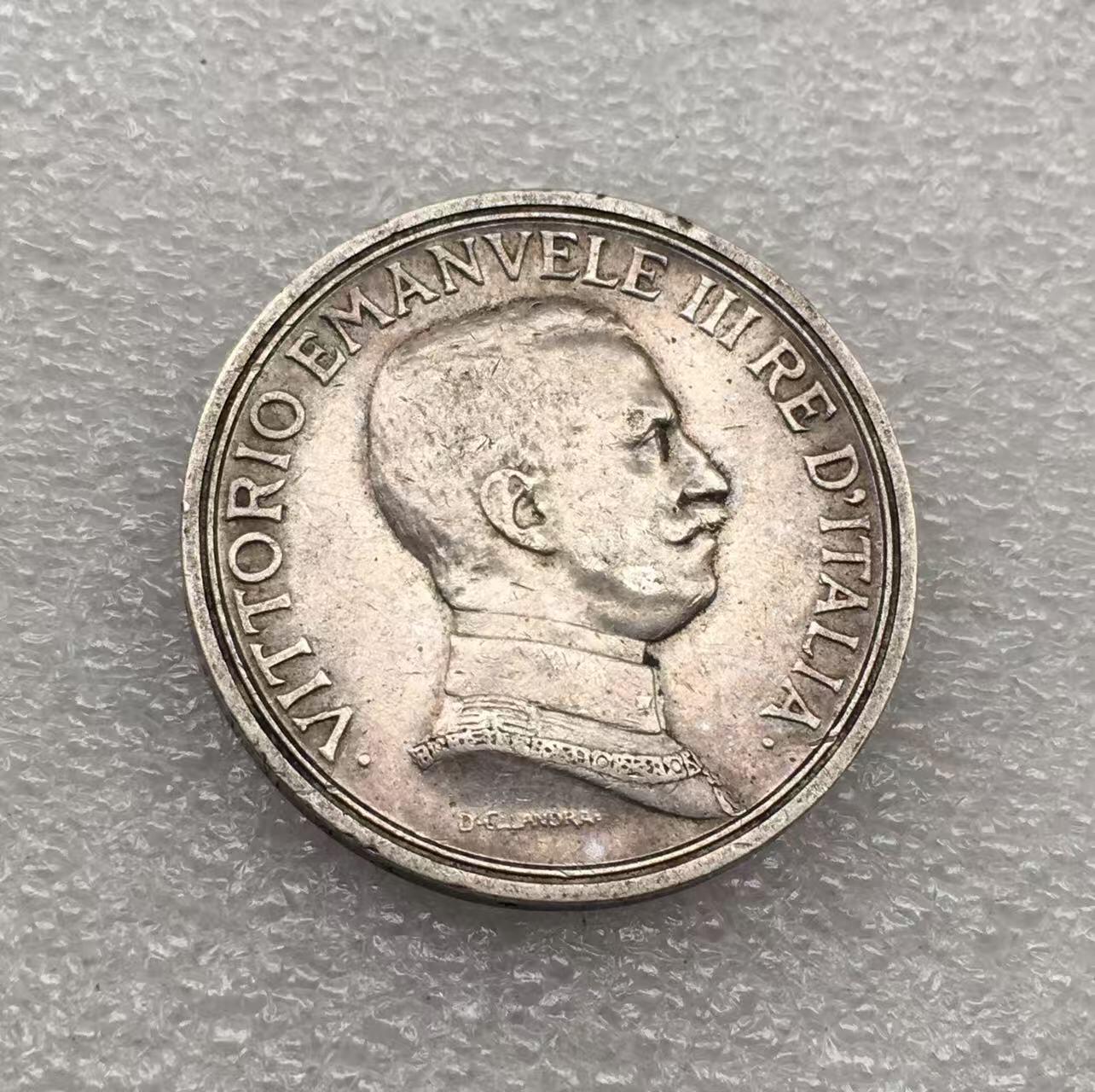 世界钱币专场拍卖 每周二开拍 1914年意大利胜利女神四马拉车2里拉银币