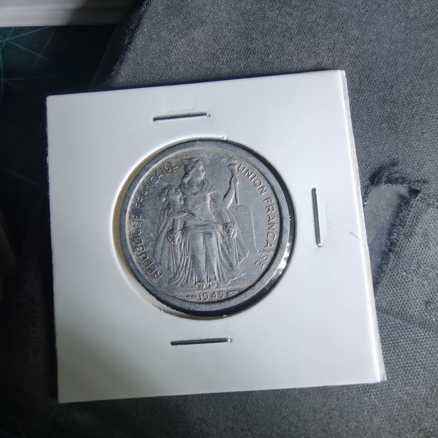 沼泽如烟--第1015场 法属新喀里多尼亚1949年2法郎