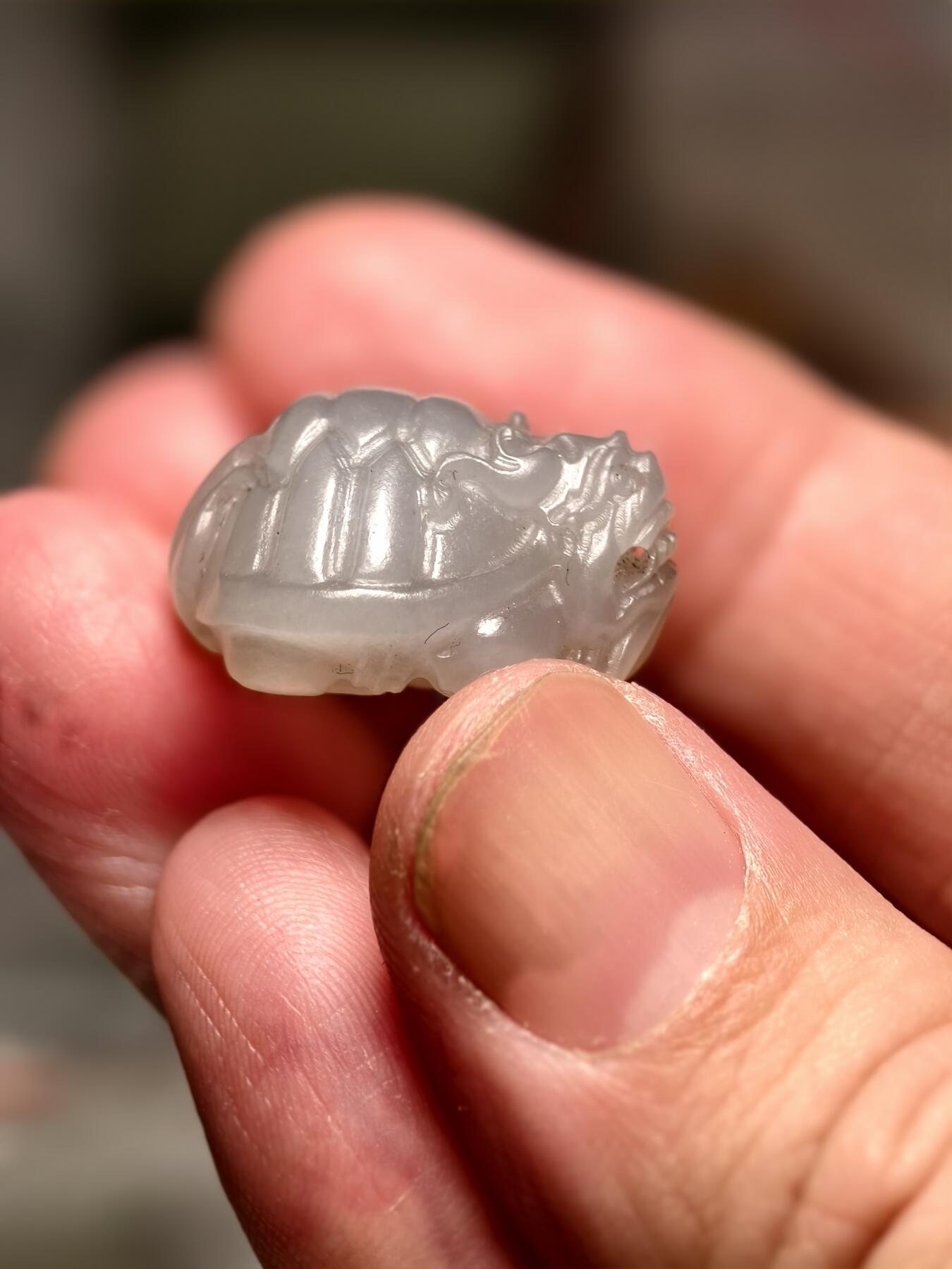 抚柳草堂-第十四期章牌钱币  奖章勋章限时免佣 满百包邮 放漏专场 和田玉小龙龟 和田玉雕刻小龙龟 玉质细腻雕刻精美 打灯无结构重8g Q萌可爱 支持国检永久保真 