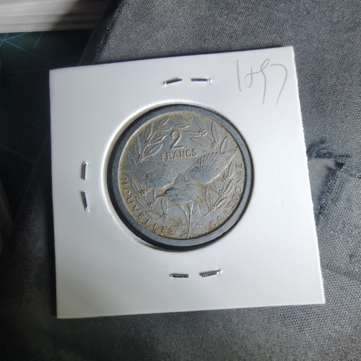 沼泽如烟--第1015场 法属新喀里多尼亚1949年2法郎