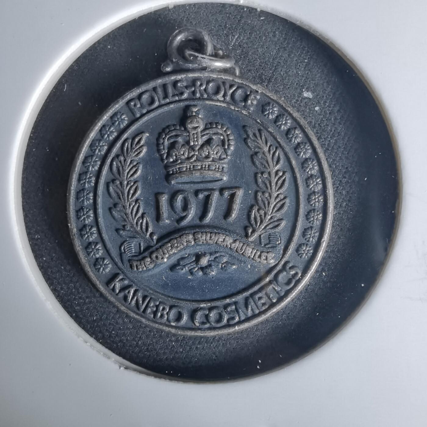 沼泽如烟--第1015场 1977年纪念章