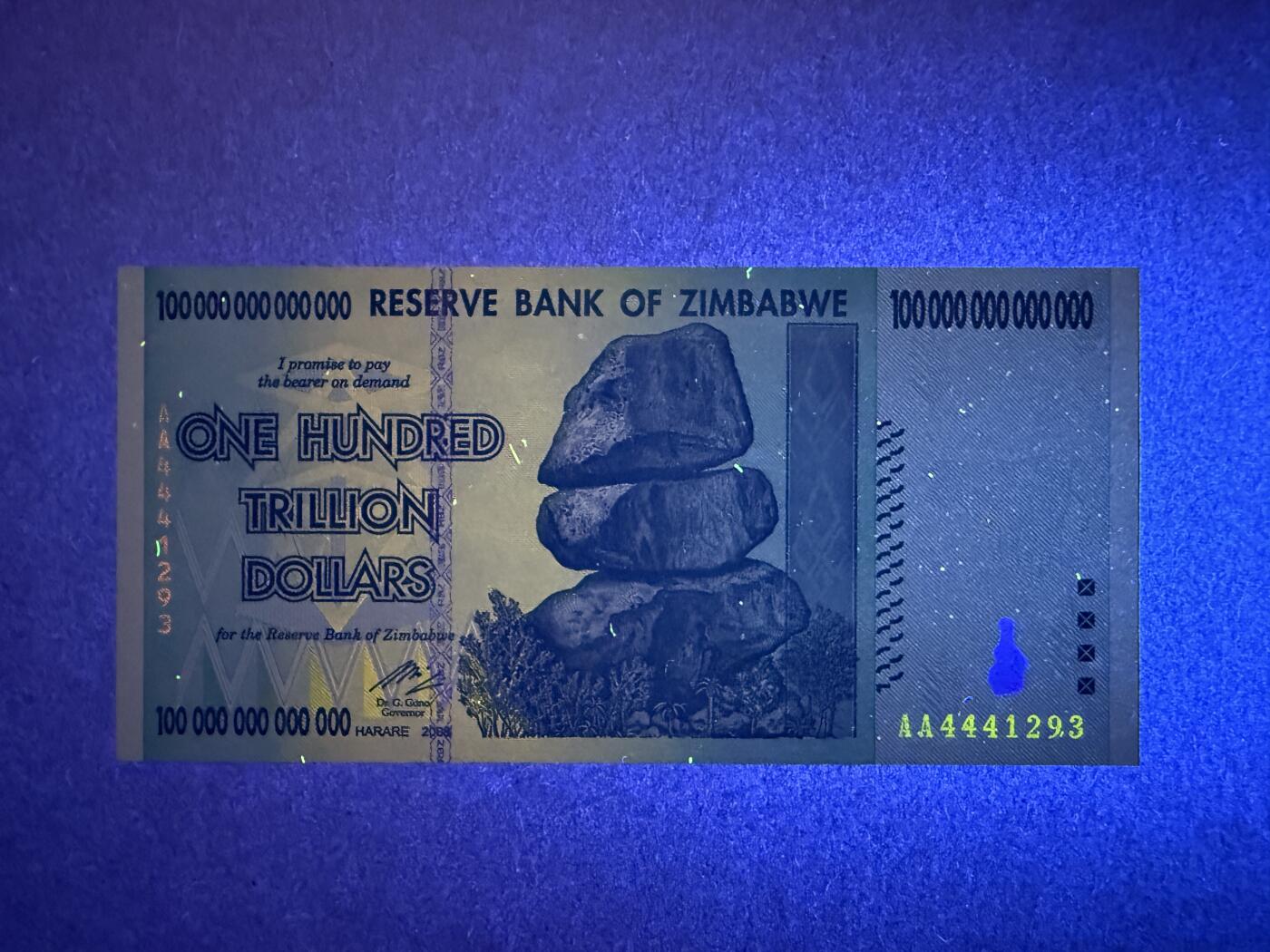 《艾美收藏》第235期-3.8周日外币荟萃 津巴布韦100万亿 UNC 2008年AA冠