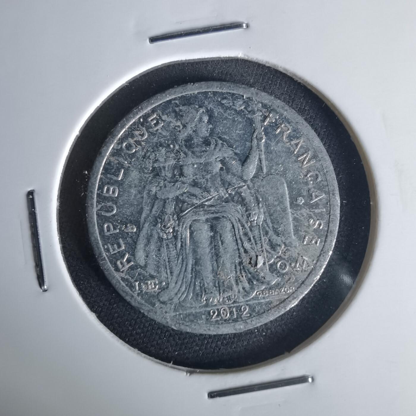 沼泽如烟--第1015场 法属新喀里多尼亚2012年1法郎