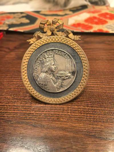 欧洲银章、铜章，大优惠起拍价都是银价计算 法国圣路易国王纪念银章 这是一枚由法国著名章牌雕刻师 Émile-Louis Stephan 创作的宗教纪念银章