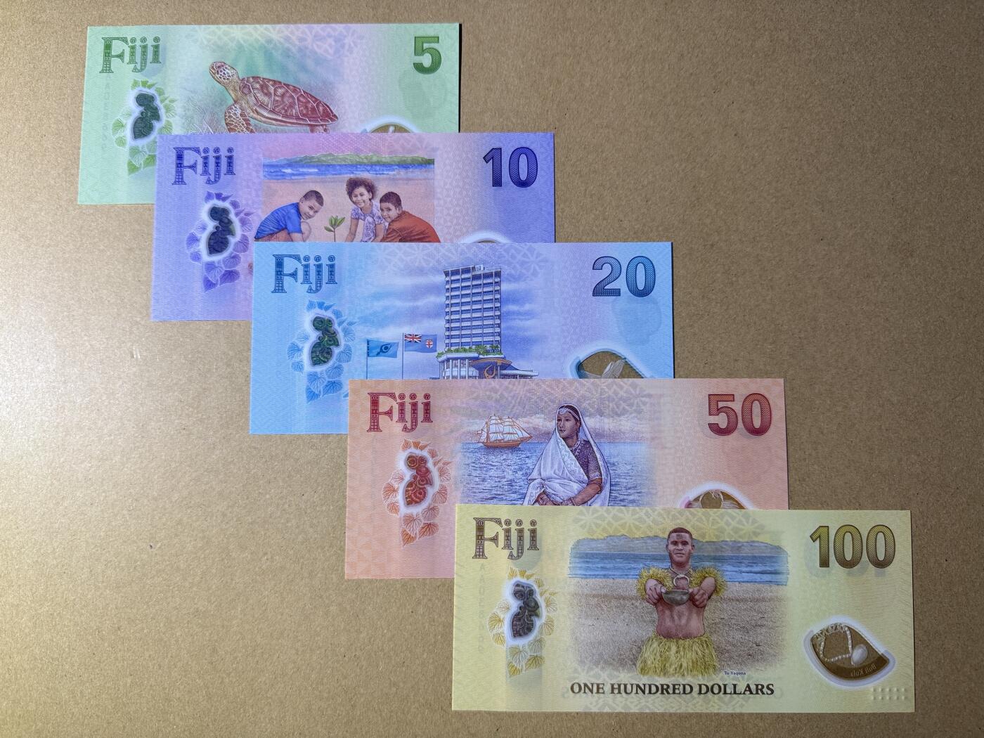 《艾美收藏》第235期-3.8周日外币荟萃