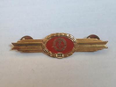 韵星假日军品类拍卖第44期 -- Rimey Holidays Militaria Auction 44 - 民主德国三级通用技能证章