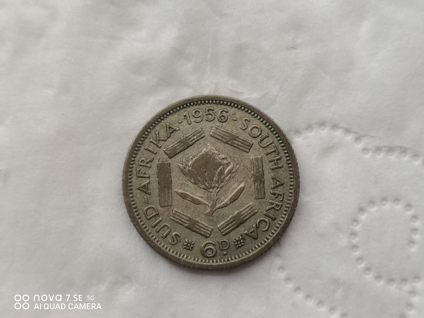 银币 56年六便士银币