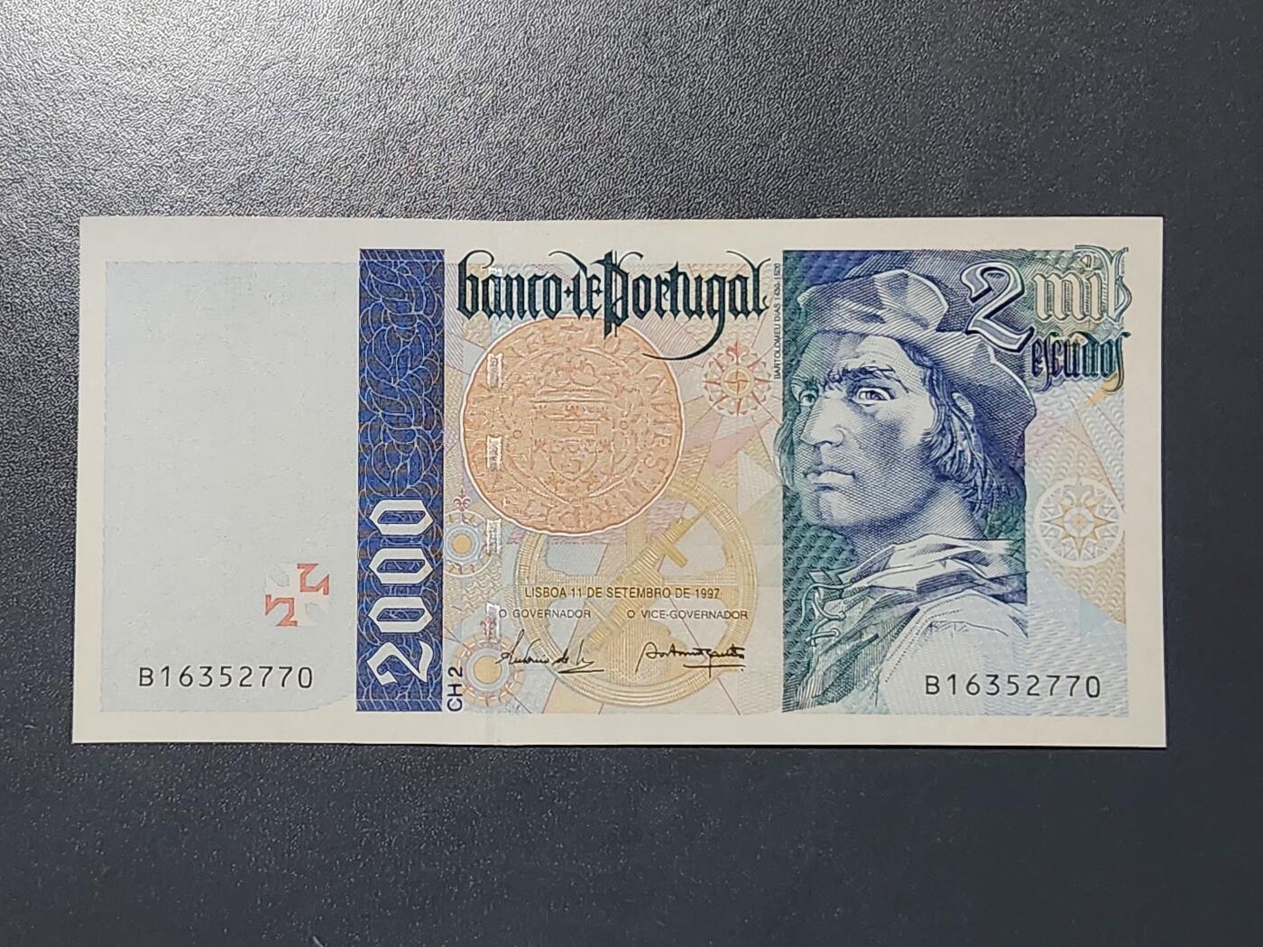 3月5号晚上8点 外国纸币自动截拍第34场 葡萄牙2000几乎全新