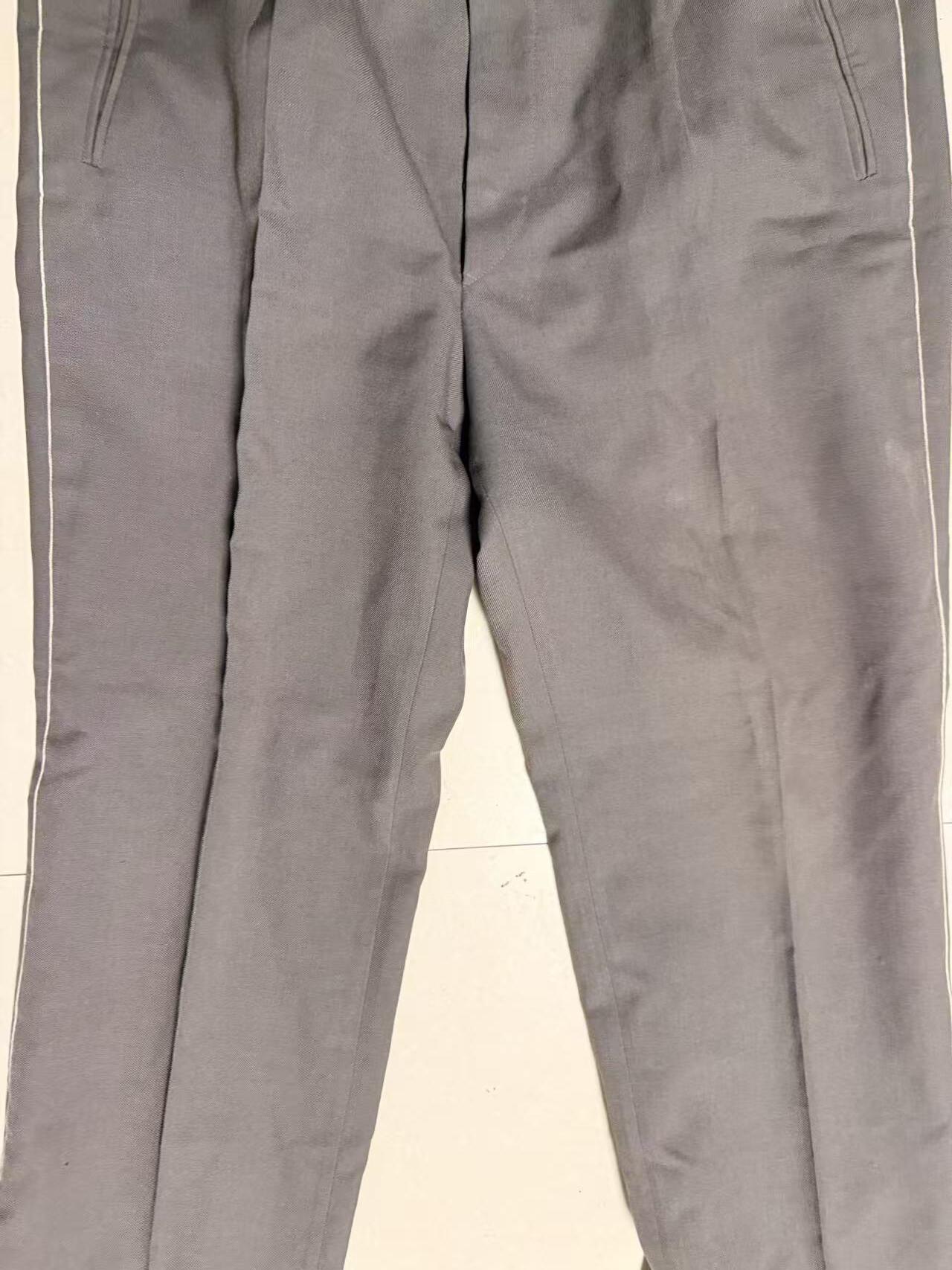 云宸嘉赏-勋臻精藏⭐️年后精品专拍场次🎖 民主德国史塔西上尉常服一套 UG52尺码