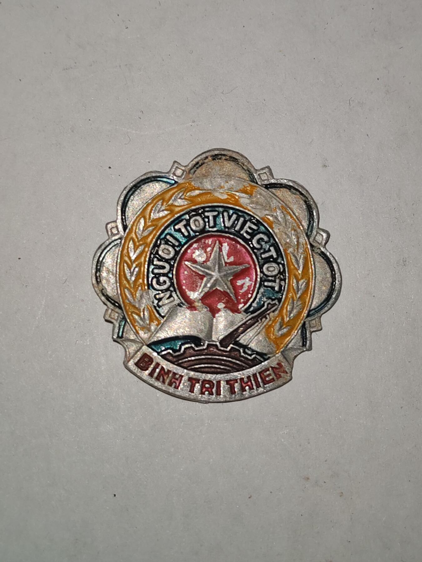 韵星假日军品类拍卖第44期 -- Rimey Holidays Militaria Auction 44 越南社会主义共和国好人好事奖章