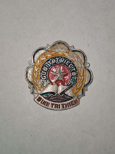 韵星假日军品类拍卖第44期 -- Rimey Holidays Militaria Auction 44 - 越南社会主义共和国好人好事奖章