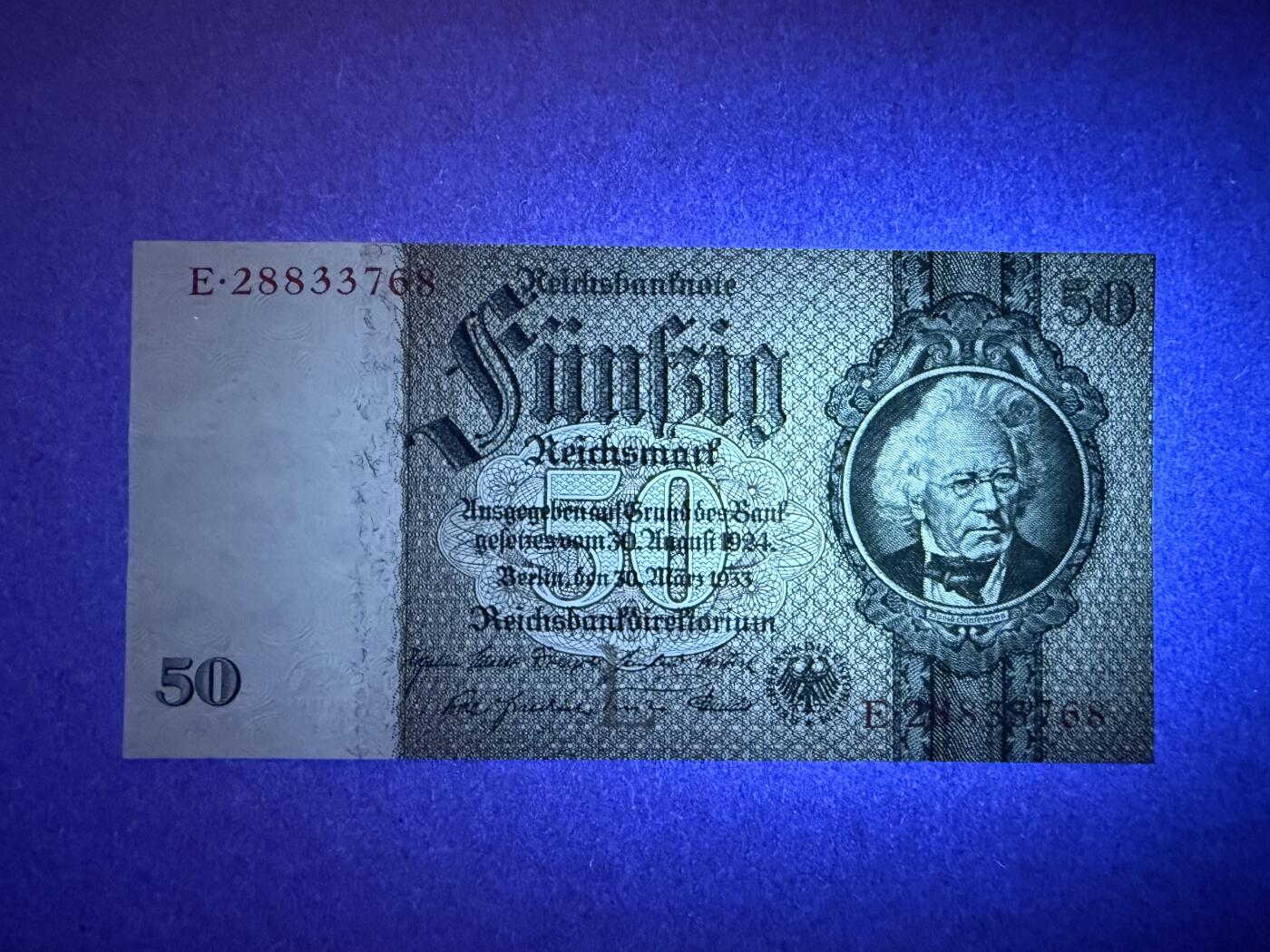 《艾美收藏》第235期-3.8周日外币荟萃 德国50马克 1933年 德国帝国银行 无4