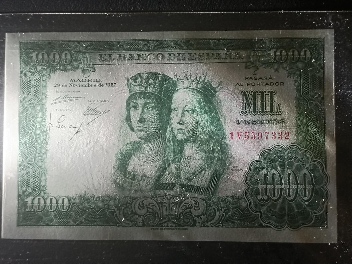 2026三月第一期，总218期 西班牙1957版1000比塞塔UNC-，奠定了现代西班牙疆域的双王联姻伊莎贝拉夫妇和西班牙大国徽