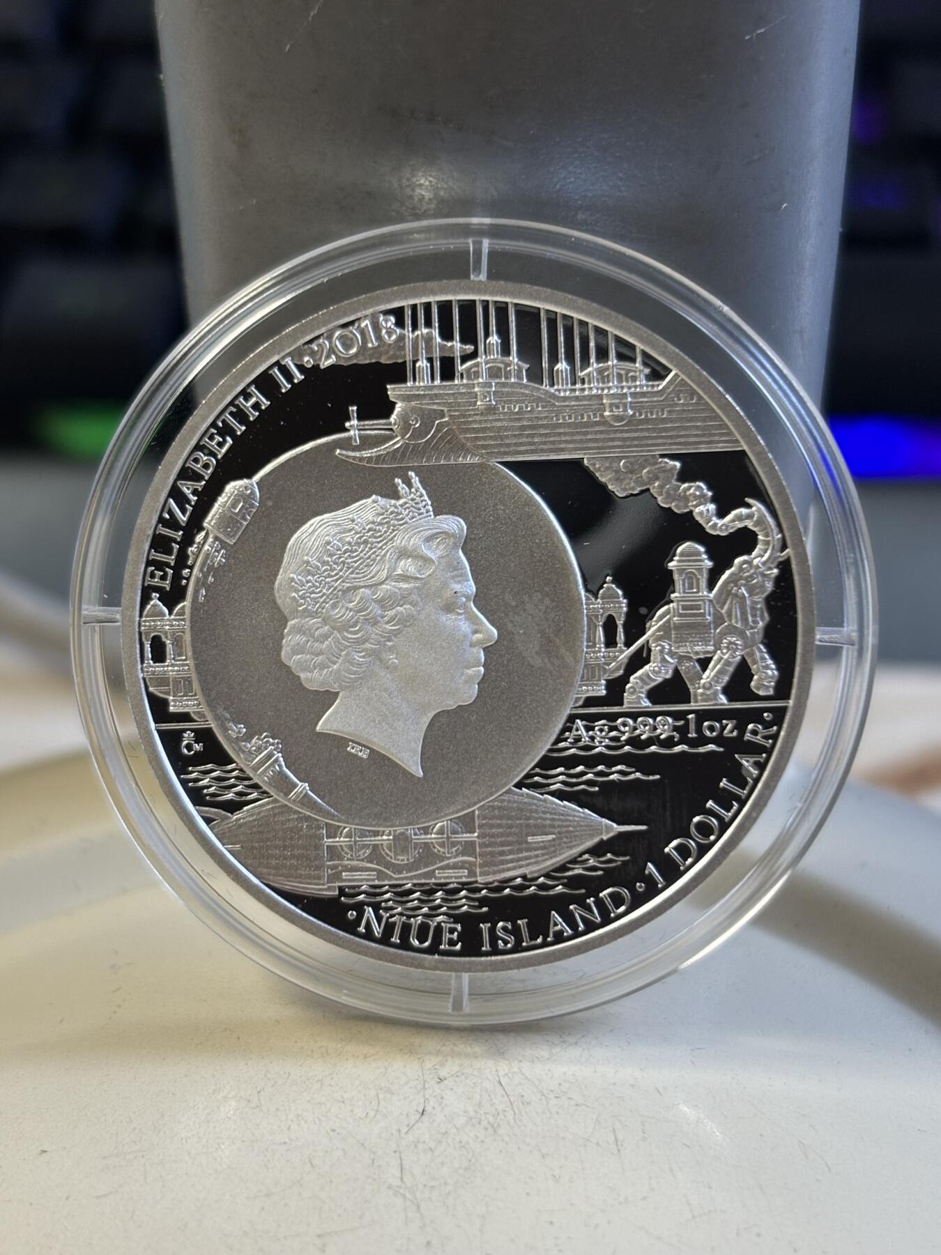 第192期拍卖 纽埃2018年凡尔纳的奇幻世界系列月亮大炮1盎司银币，999银，发行1000枚