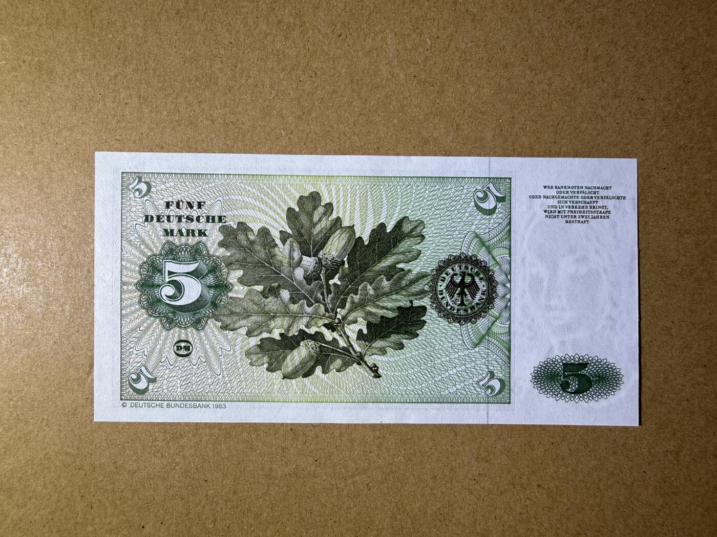 《艾美收藏》第235期-3.8周日外币荟萃 德国5马克 UNC 1980年 无47