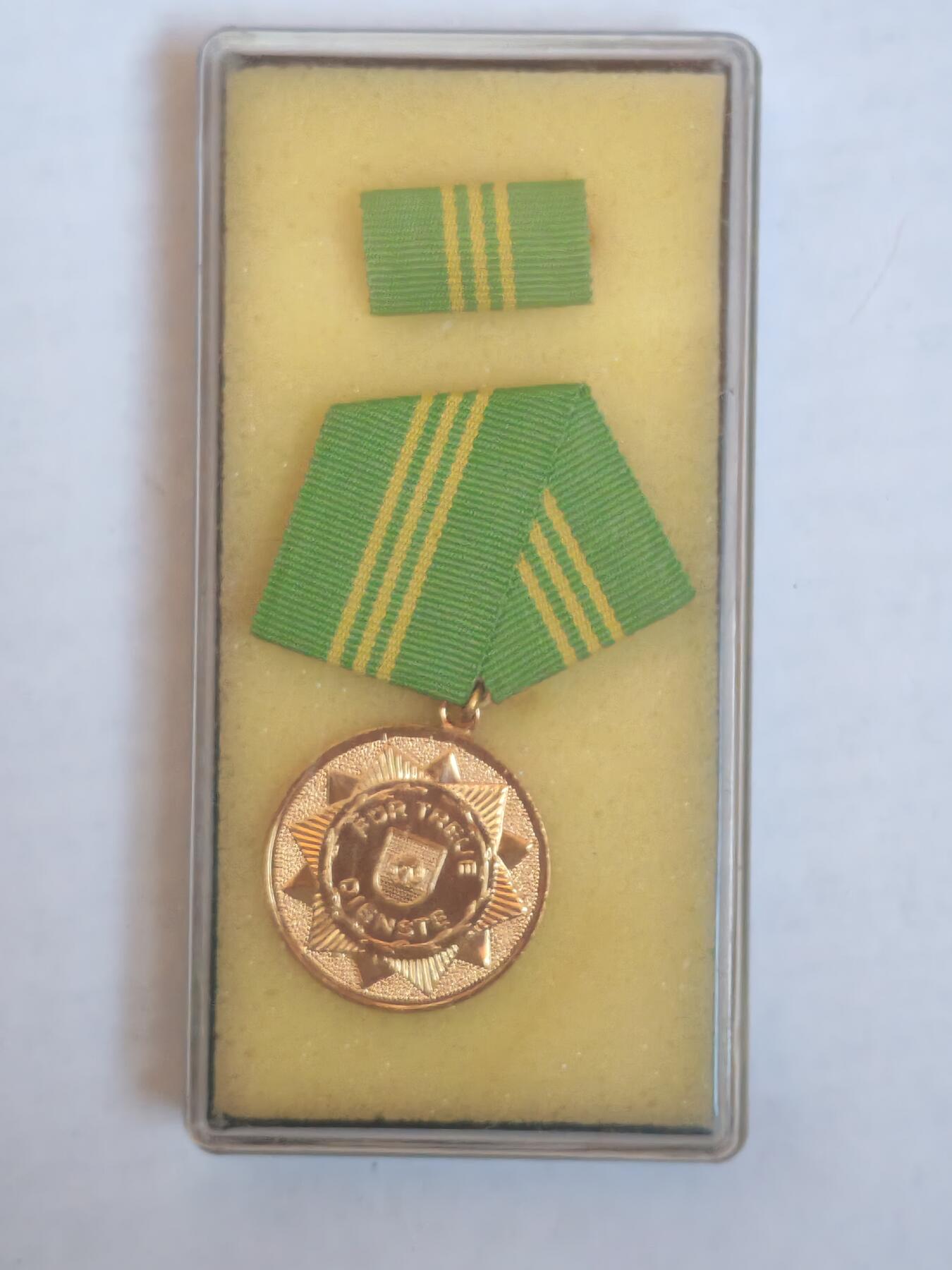 韵星假日军品类拍卖第44期 -- Rimey Holidays Militaria Auction 44