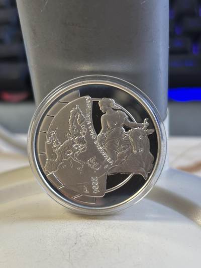 第192期拍卖 - 比利时2004年欧罗巴骑牛纪念银币，925银，18.75克