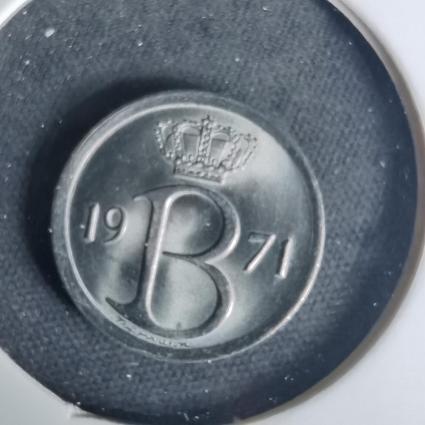 沼泽如烟--第1015场 比利时1971年25分