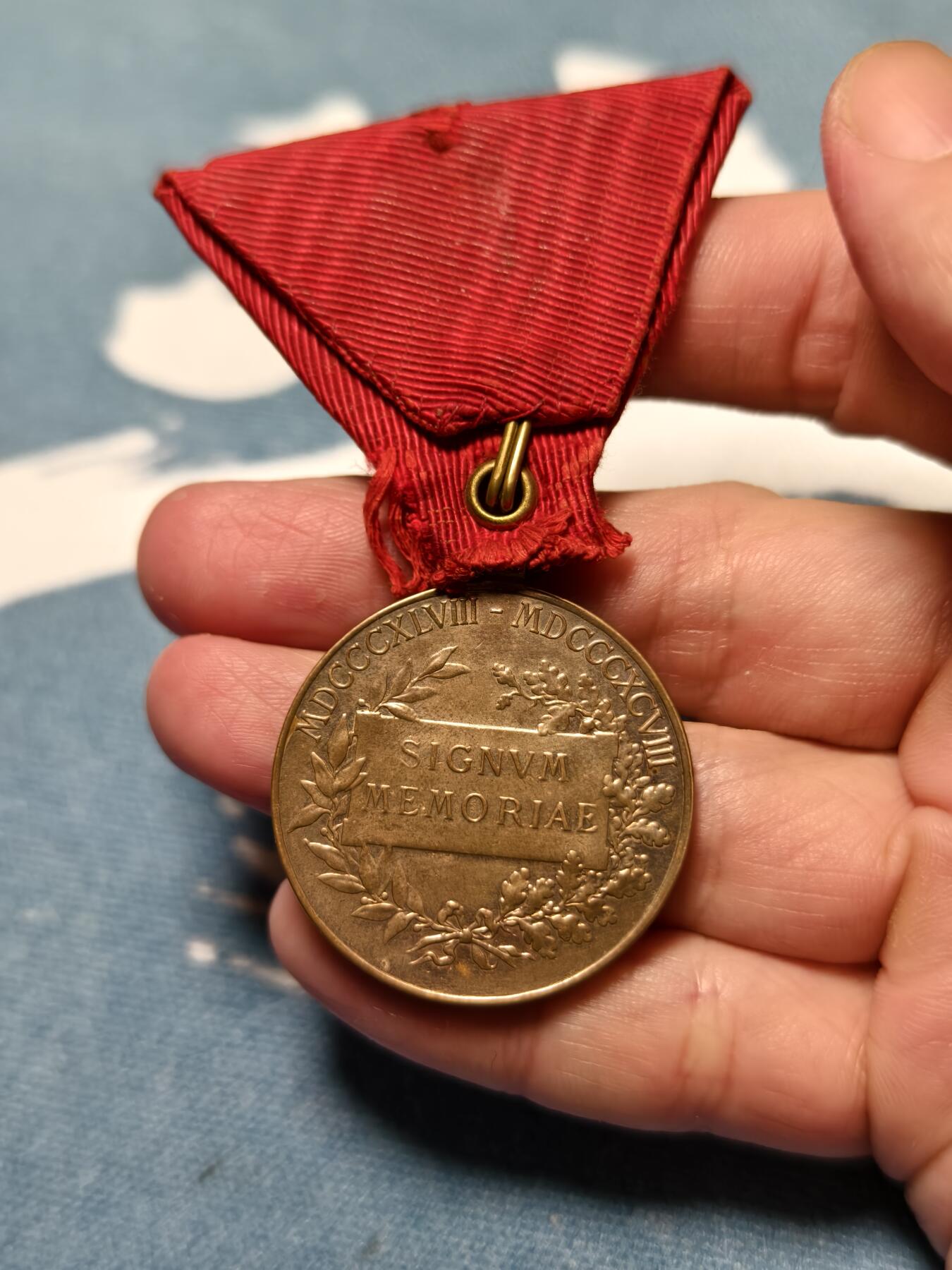 抚柳草堂-第十四期章牌钱币  奖章勋章限时免佣 满百包邮 放漏专场 1898奥匈帝国弗朗茨·约瑟夫一世登基50周年纪念奖章（Signum Memoriae）